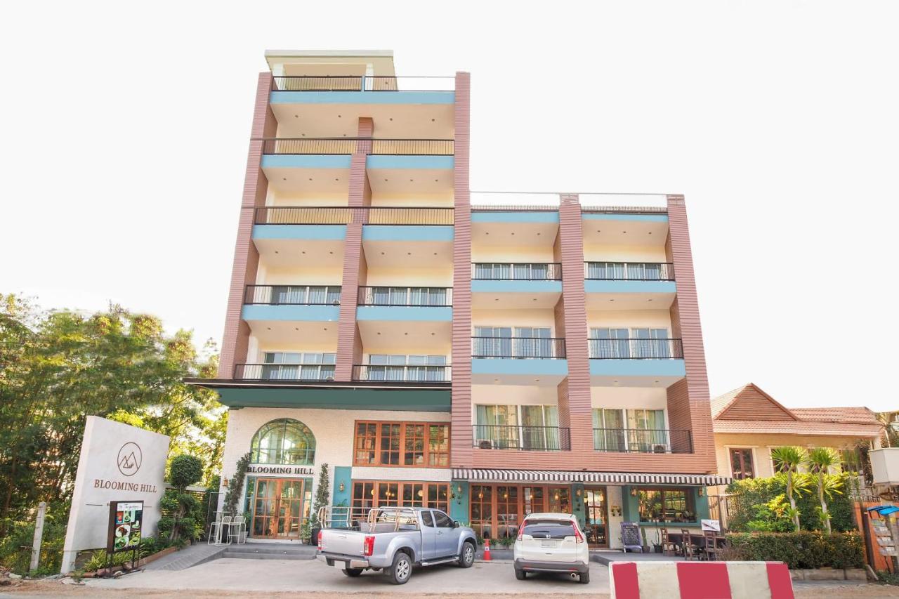 Blooming Hill Boutique Suites Pattaya Exterior foto