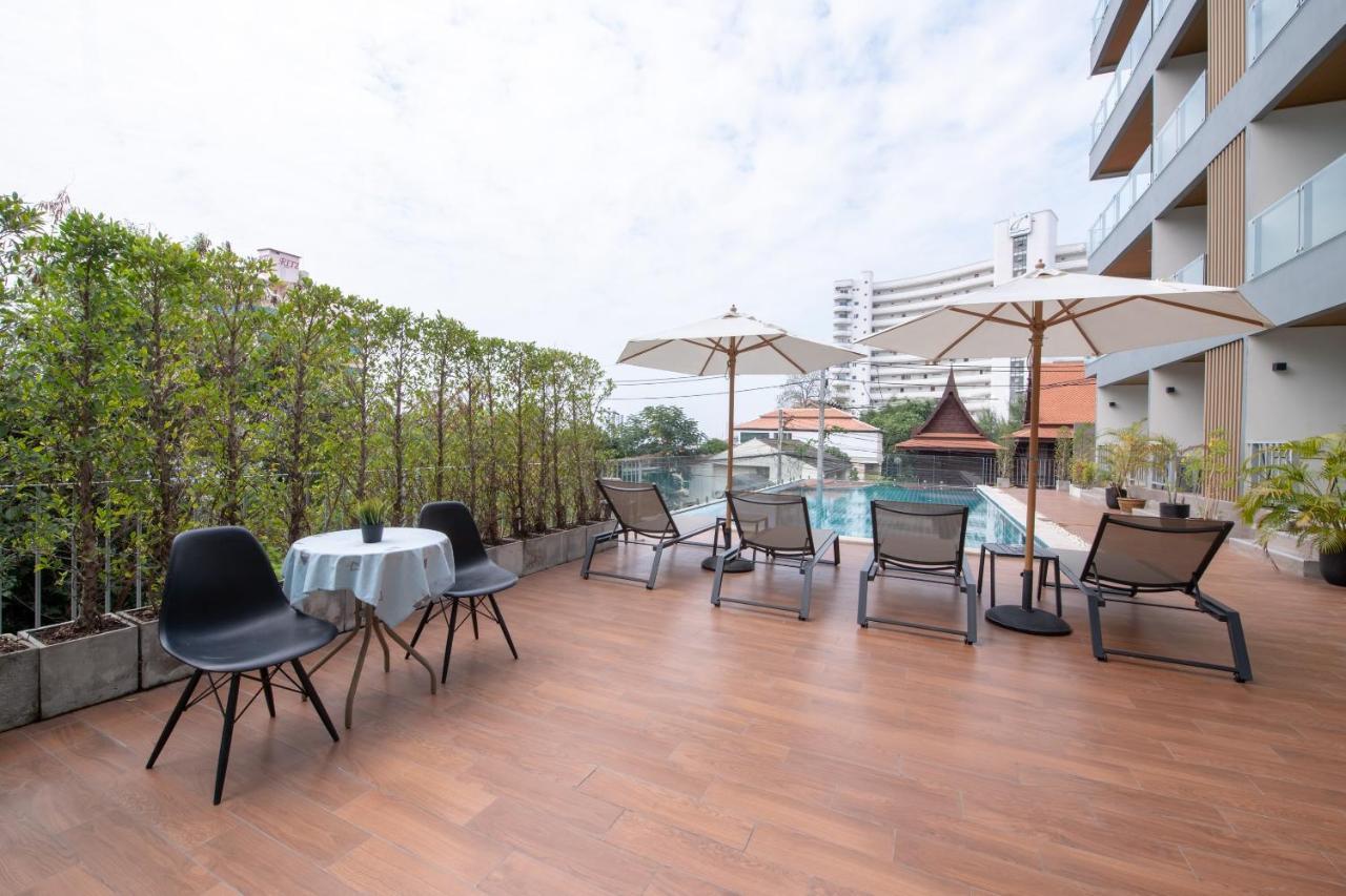 Blooming Hill Boutique Suites Pattaya Exterior foto